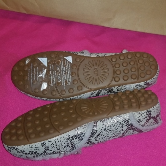 Slippers - Picture 5 of 8